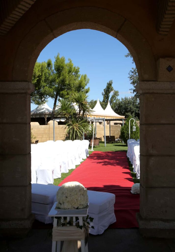 Boda civil Jardines Finca de la Reina. Hotel Castillo Bonavia