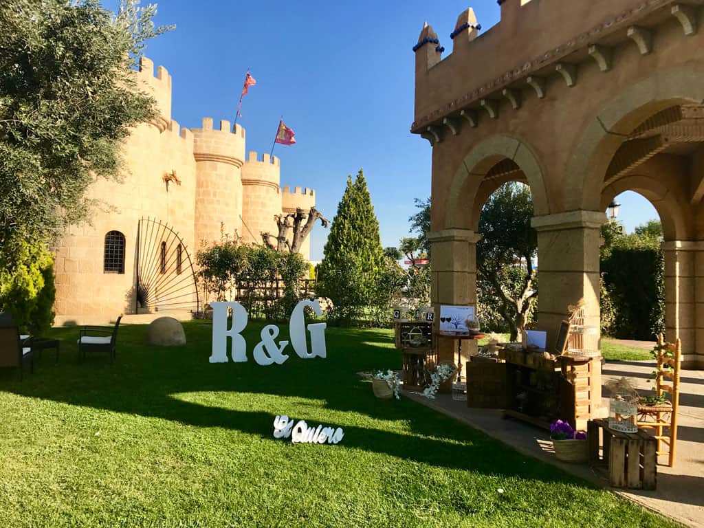 Decoración boda en Finca de la Reina. Hotel Castillo Bonavia