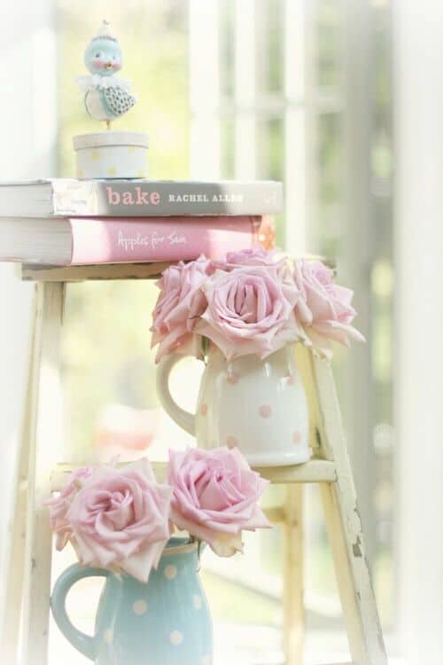 boda-shabby-chic-detalles-decoracion-jarrones-flores