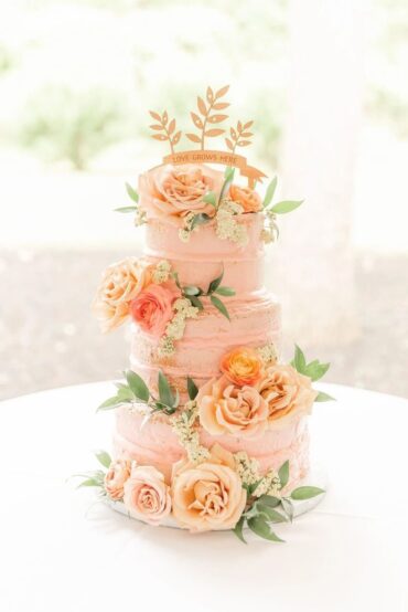 tarta nupcial en color Peach Fuzz